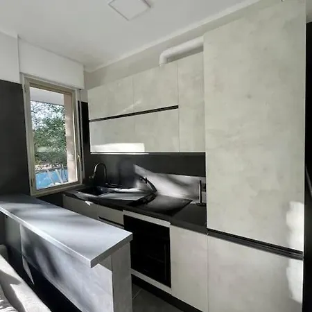 In Affitto Apartment *