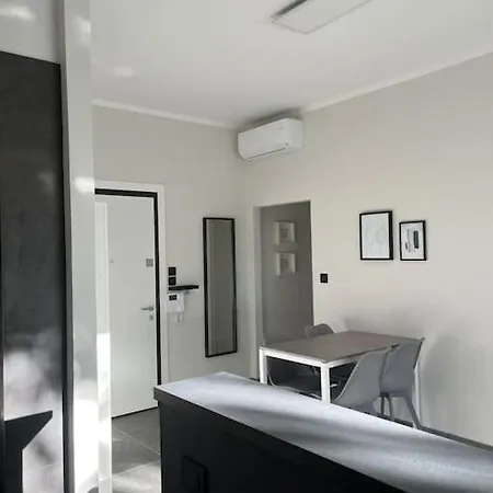 In Affitto Apartment *